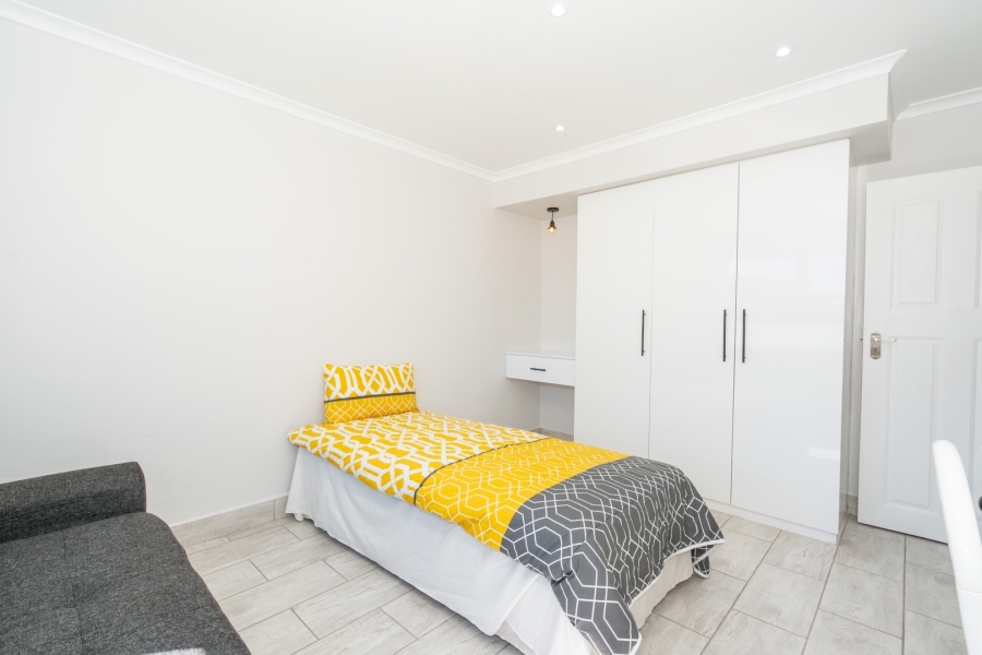 3 Bedroom Property for Sale in Paradise Beach Western Cape